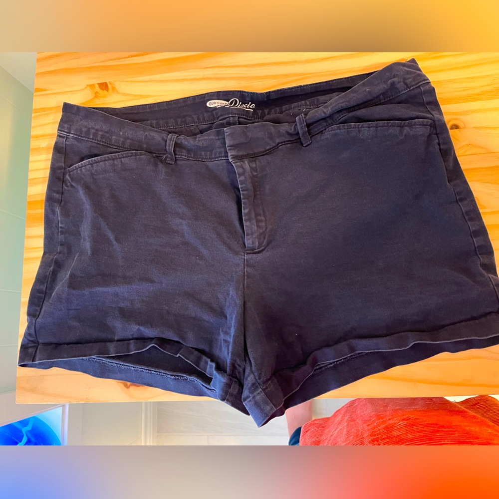 Old Navy, dark blue pixie shorts regular size 16